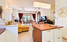 Apartment Kalliope, 200M Sea