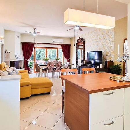 Apartment Kalliope, 200M Sea Kaštela Zewnętrze zdjęcie