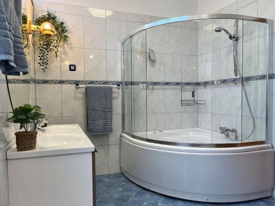 Apartment Kalliope, 200M Sea Kaštela Zewnętrze zdjęcie